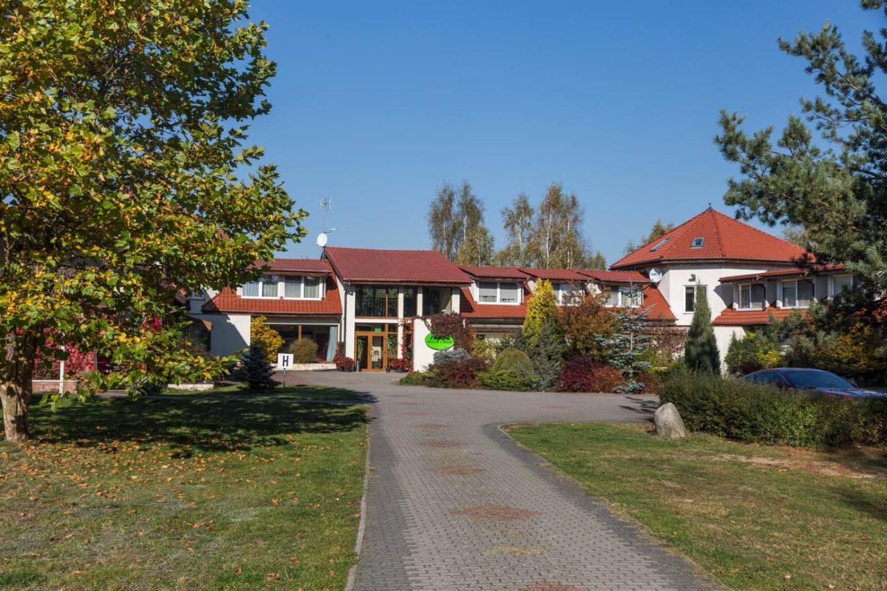 Noce I Dnie Hotel Postołowo Kültér fotó